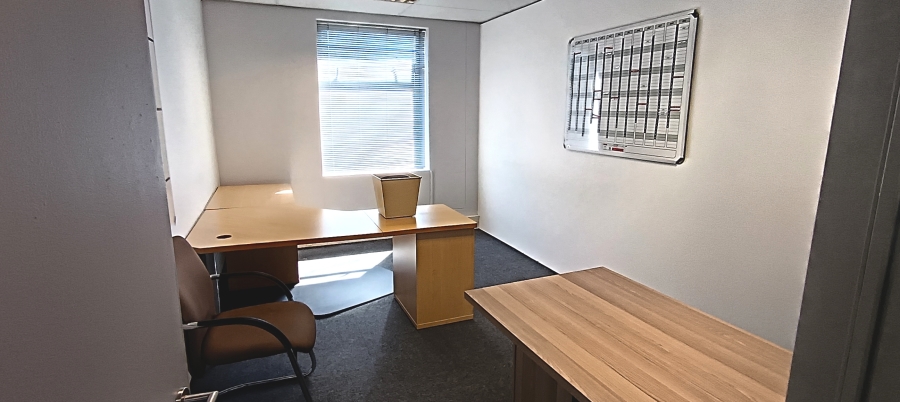 To Let commercial Property for Rent in Bo Oakdale Western Cape
